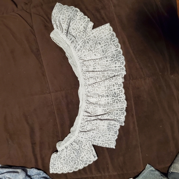 Victoria's Secret flounce bra - Picture 2 of 5